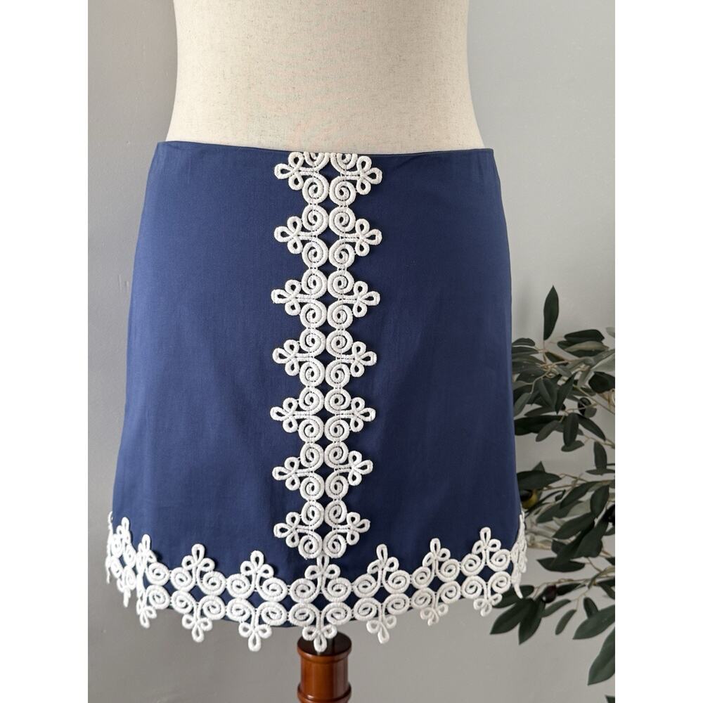 Lilly Pulitzer Navy Mini Skirt 10 White Lace Embroidered Preppy Coastal Resort
